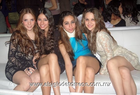 31012012 KAREN  Castañeda, Ana Díaz, Jackeline Silva y Andrea Martínez.