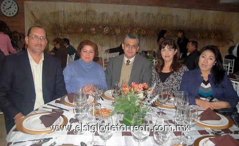 03022012 VíCTOR  Rubio, Marisela de Rubio, Luis de Villa, Rocío Villegas y Alma de Ruvalcaba.