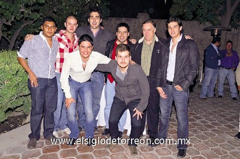 07022012 JOSé  Moreno, Luiz Cruz, Miguel Towns, David Q., Jorge Madero, Toño Flores, Foad Alemán y Alfonso Castil.