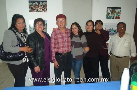 07022012 ALEJANDRA , Aurora, Salvador, Diana, Tere, Hilda y Raúl.