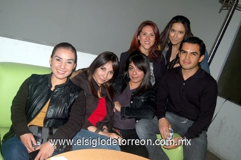 07022012 LIZETH,  Silvia, Betty, Pilla, Sandra y Manolo.