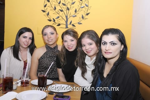 08022012 ALEJANDRA , Montse, Jéssica, Éricka y Norma.