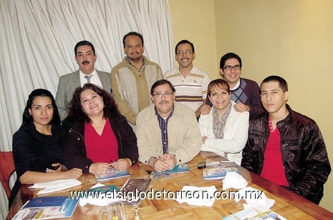 08022012 ARTURO , Horacio, Alfredo, Gil, Lucero, Martha, Gerardo, Patricia y Jaziel.
