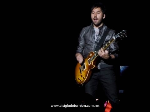 Pablo cautivó con su guitarra.