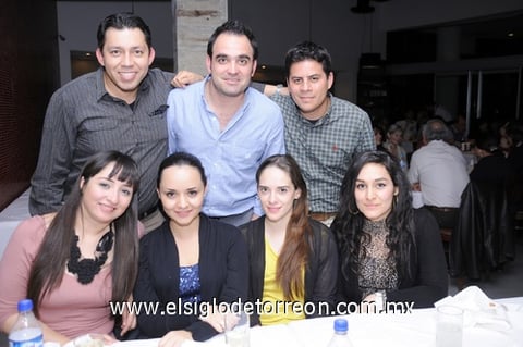 11022012 CHRISTIAN , Carlos, Julio, Laura, Dayis, Ana y Ale.