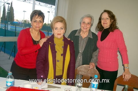 10022012 LALY,  Martha, Delia y Analy.