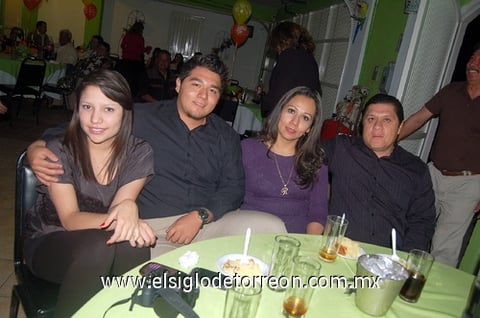 11022012 MARIANA , Ricardo, Alma y Ricardo.
