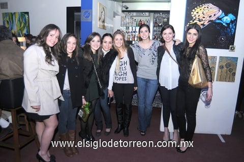 30122011 Cristina, Isabel, Maripily, Mónica, Eri, Toni, Sofía y Paulina. 'The Humble Improve' Artistas Laguneros exponen y rifan sus obras en evento altruista Lorena, Andrés, Astrid y Ángela.