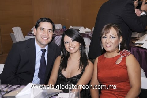 30122011 Javier Coronado, Wendy Montiel y Verónica Treviño Valdez.