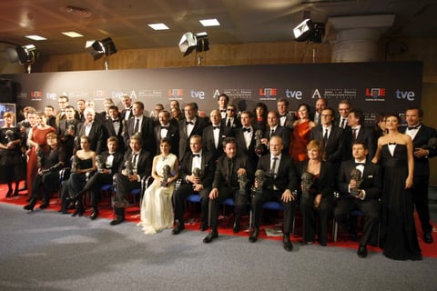 Foto de familia de los premiados tras la Gala de la XXVI edición de los Premios Goya.