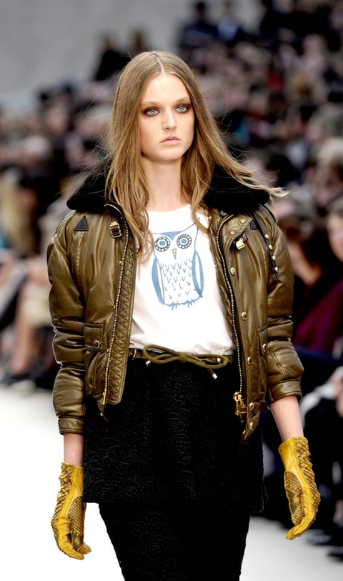 Creaciones para hombre y mujer fueron presentados por Burberry Prorsum en la Semana de la Moda de Londres.