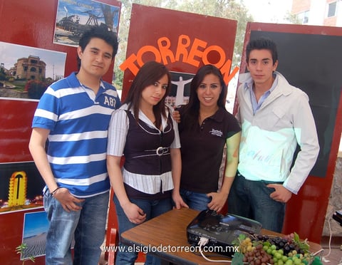 02032012 ABDIEL  Nava, Janeth de los Santos, Metzi Blanquet y Hugo Rodr