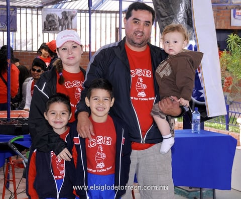 06032012 LUCíA , Juan Manuel, Ricardo, Alejandro y Alito.