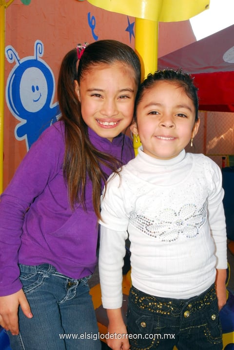 02032012 DANIELA  y Evelyn.