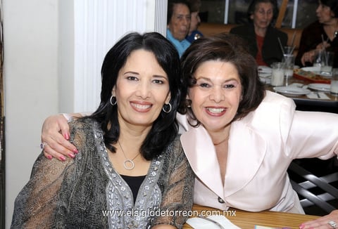 06032012 CLAUDIA  y Susana.
