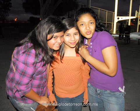 01032012 MARYFER,  Diana y Paula.