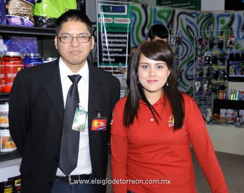 02032012 DAVID  Gallegos y Janeth Madrid.