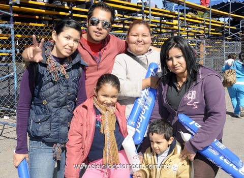 07032012 KARINA , Ashley, Norma, Kenji, Peter y Diana.