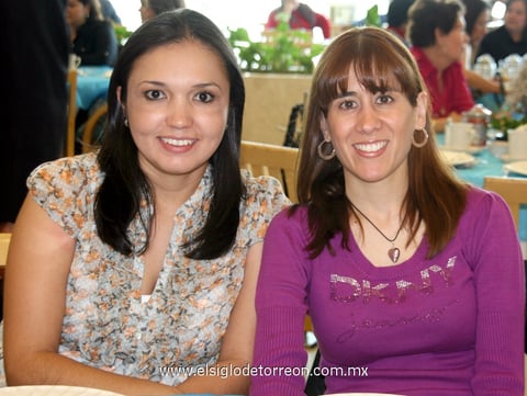 07032012 HAYDEé  Maciel y Mónica de Lara.