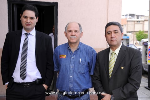 07032012 ALBERTO  Bazzoni, Ricardo Marcos y Martín Villegas.