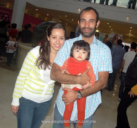 09032012 PATY,  Luis y Fer.