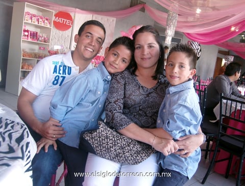 09032012 ALEXIS , Sebastián, Andrea y Alejandro.