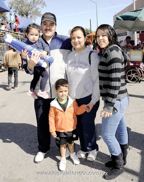 12032012 MARIAN , Jerson, Yadira, Évelyn y Jerson Jr.
