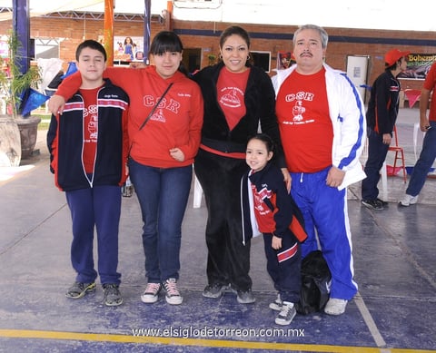 10032012 JORGE , Sofía, Silvia, Carolina y Jorge.