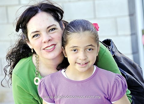 11032012 ANA PAULA  y Daniela.