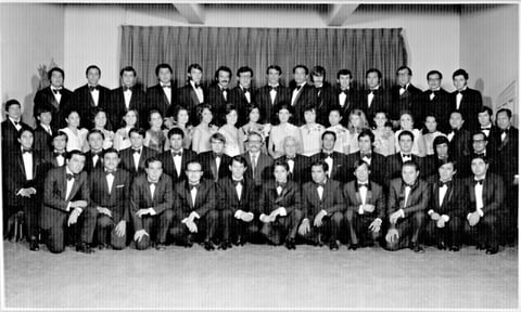 INTEGRANTES de la XI Generación de Contadores Públicos de la Escuela de Comercio y
Administración de la U.A.C., quienes se encuentran celebrando el 40 Aniversario de su
graduación.