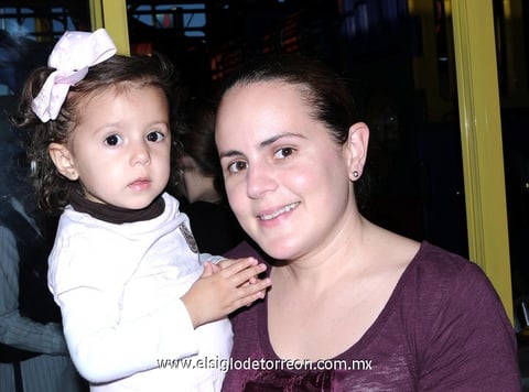 Brenda y Jimena.