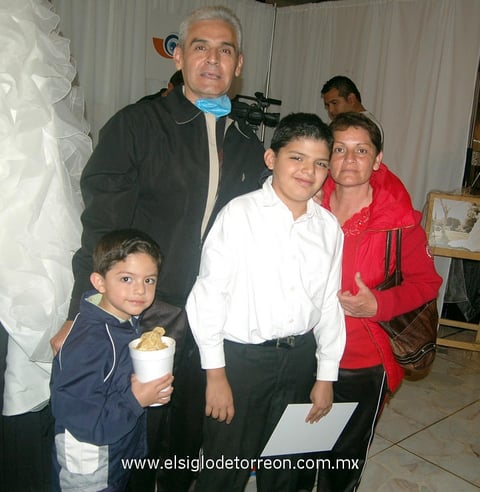 14032012 LUIS FELIPE , Felipe de Jesús, César Alejandro y Lidia.