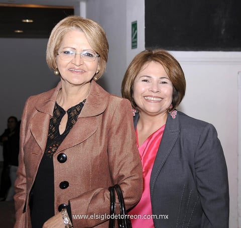 15032012 MARíA GUADALUPE  Rodríguez y María del Carmen Arguijo.
