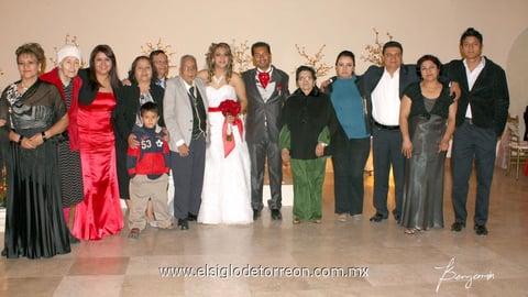 16032012 LA  novia acompañada por algunas de sus damas.