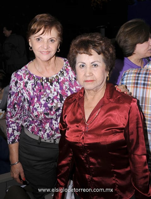 16032012 ANA  María y Beatriz.