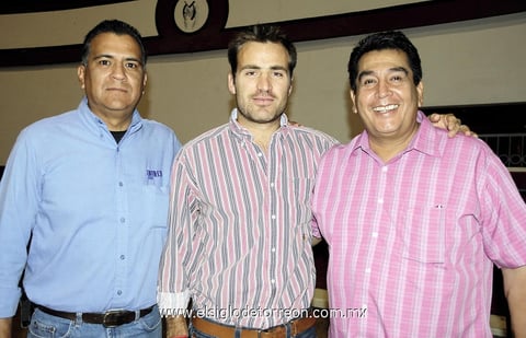 19032012 JOSé LUIS   Orozco, Sebastián González y Raymundo Marín.