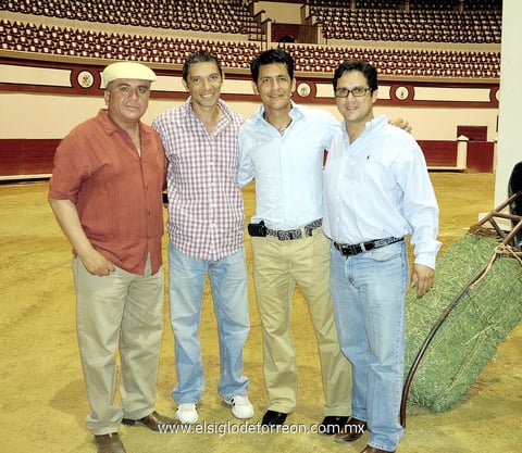 19032012 ANTONIO  Lomelí y César Vázquez.