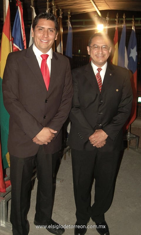 17032012 JOSé  Darío de la Garza y Jesús Nares.