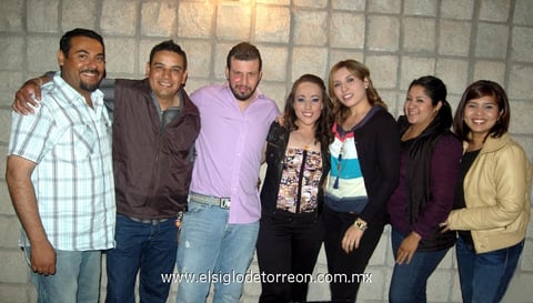 18032012 HéCTOR  Méndez, Carlos Murillo, Cristóbal Issa, Areli Trejo, Marysol Ramírez, Angélica Perea y Sandra Becerra.