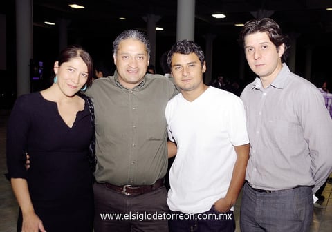 18032012 JULIKA , Jorge y Gerardo Mejía, e Isaac Enríquez Rubio.