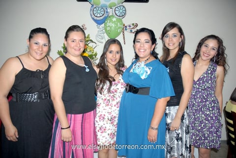 21032012 JAZMíN  Castañón en su festejo de canastilla junto a Liliana, Yolanda, Bety, Claudia y Sarahí.