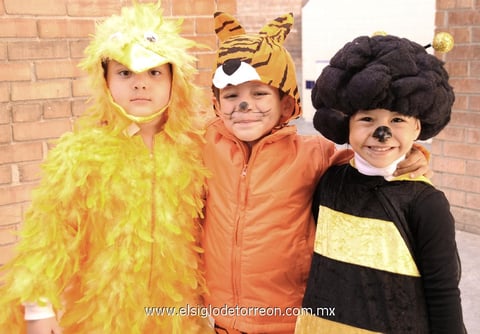 22032012 MARY FER , Mauricio y Ricardo.