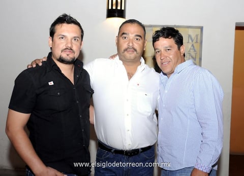 22032012 JUAN  Blanco, Roberto Peniche y Jesús Valenzuela.