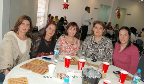 24032012 CECILIA , Angelina, Nena, Chelo y Chelito.