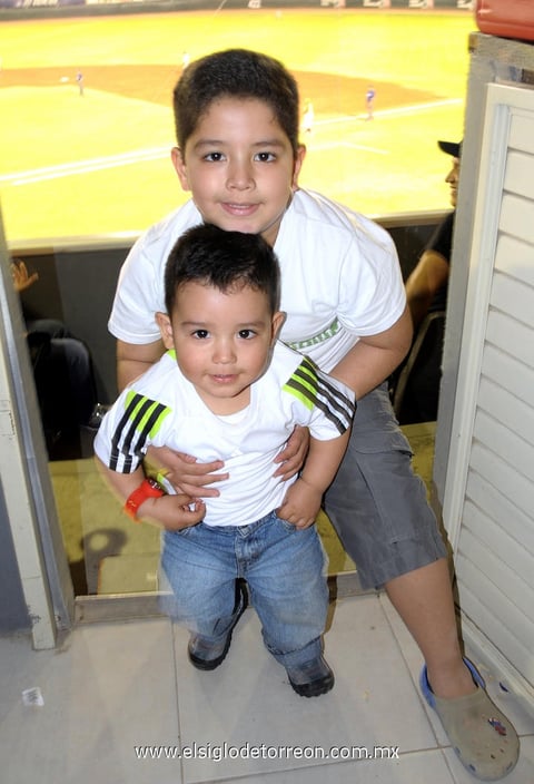 24032012 LUIS  y Alejandro Favela.