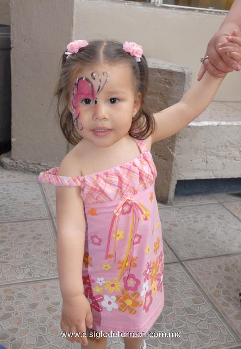 24032012 ESTEFANíA  del Carmen.