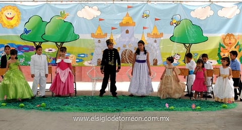 24032012 FESTEJO  de Primavera y coronación del rey y reina de la escuela J. González Ortega.