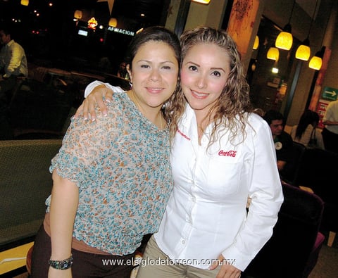23032012 ÉRIKA  Sandoval y Marcela Carlos.