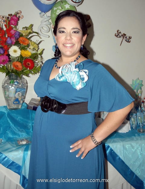 24032012 JAZMíN  Castañón será mamá de un varoncito.