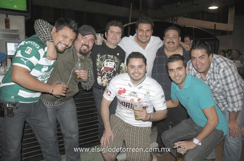 27032012 RICARDO  Mendoza, Marco Goytia, Marco Avilés, Adán Garza, Ernesto Mendoza, Manuel Martínez, Enrique Hernández y Roberto Guerra.